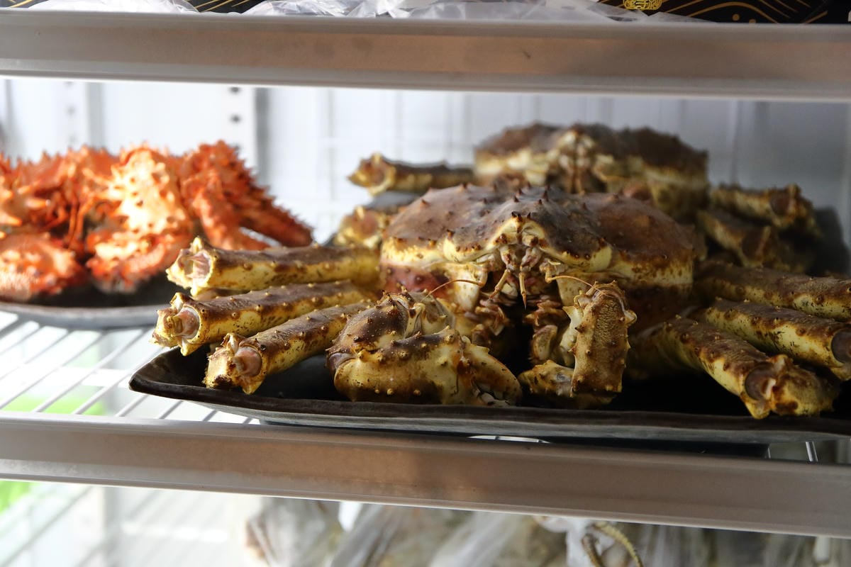 【食。內湖】金鍋盃二館～內湖火鍋。霸氣火鍋果然名不虛傳！大胃王海陸火鍋霸氣登場，菜吃不夠可以加，就是不怕客人吃，只怕肚子塞不下！