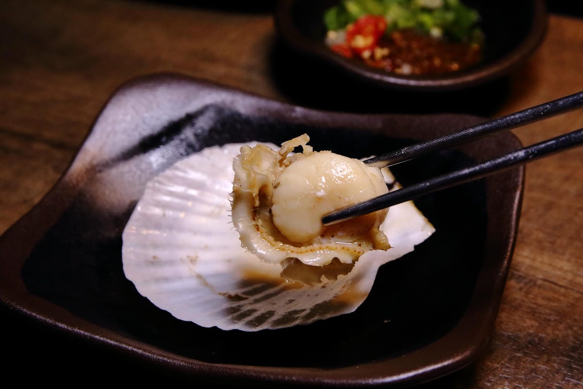 【食。內湖】金鍋盃二館～內湖火鍋。霸氣火鍋果然名不虛傳！大胃王海陸火鍋霸氣登場，菜吃不夠可以加，就是不怕客人吃，只怕肚子塞不下！