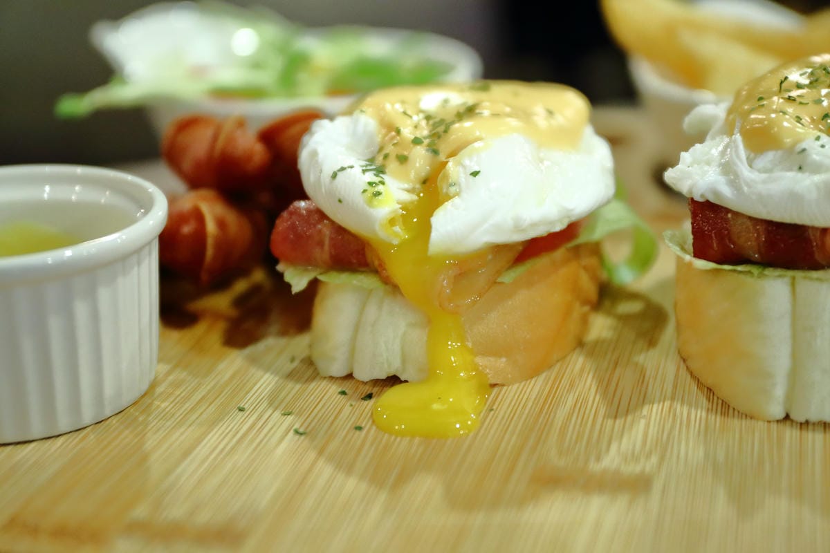 【食。土城】Coffee Plus 咖啡家～餐點多樣全天供應早午餐，份量豪邁高CP值，就是要讓你吃飽飽飽…