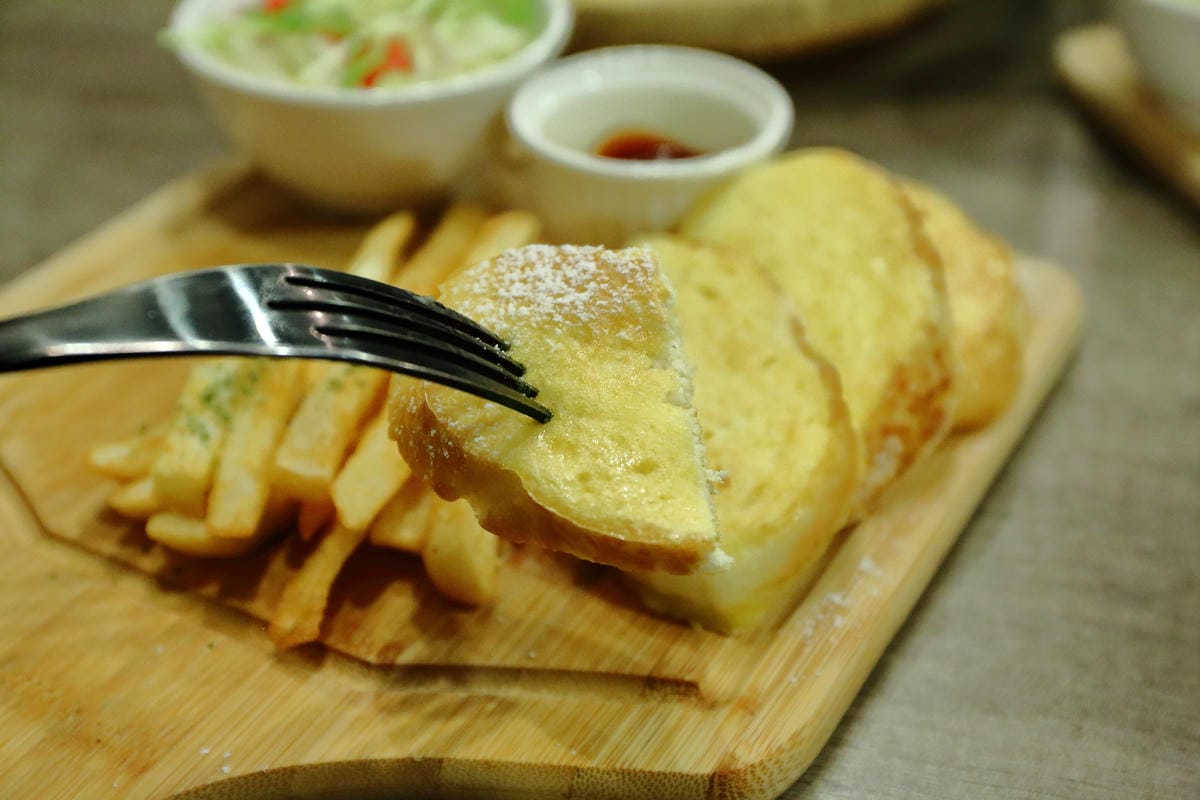 【食。土城】Coffee Plus 咖啡家～餐點多樣全天供應早午餐，份量豪邁高CP值，就是要讓你吃飽飽飽…