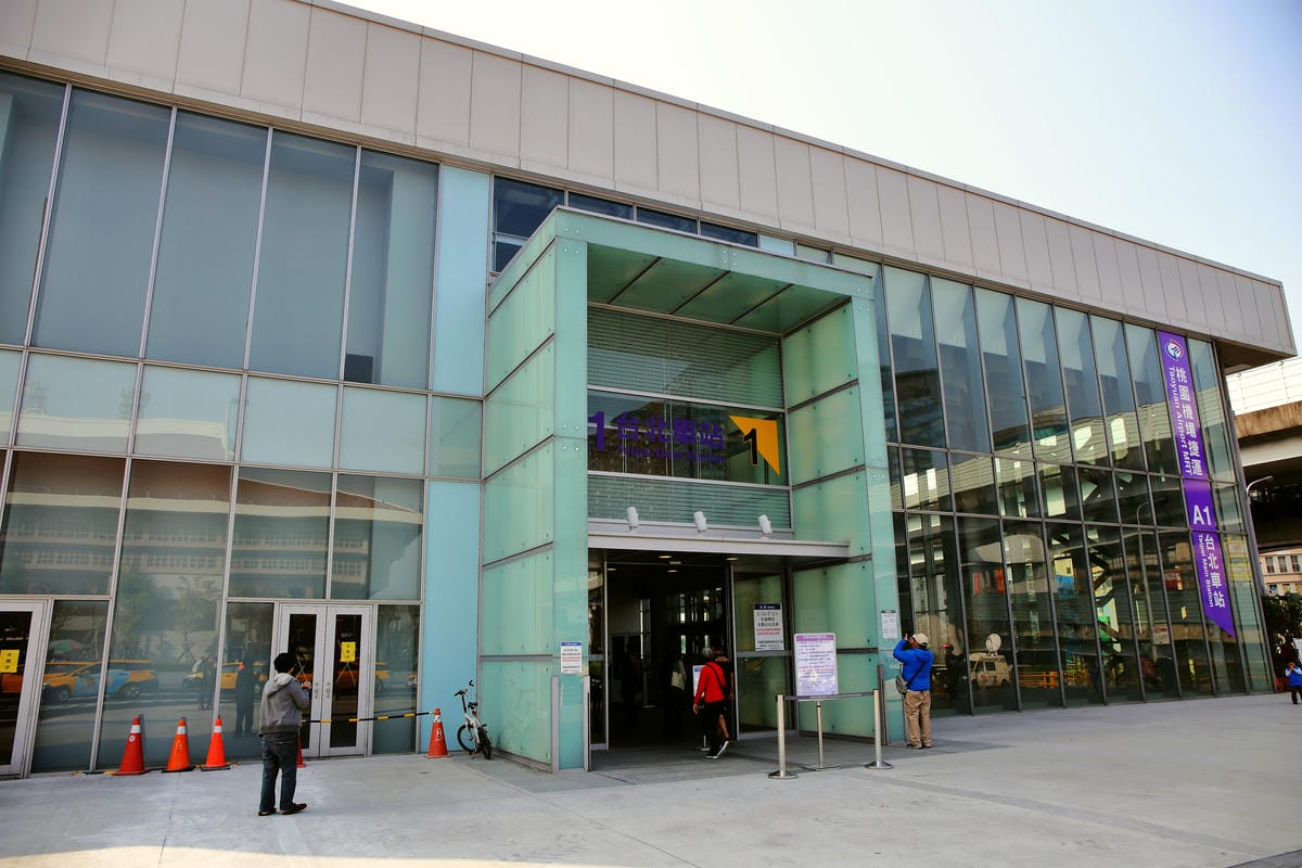 【機場捷運懶人包】桃捷試乘體驗，各站好吃好玩，這是一篇能讓你一次玩透透的實用貼！（附各站詳細介紹）