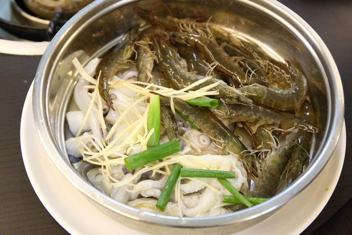 【食。內湖】蒸霸王 蒸氣海鮮塔～內湖/活海鮮料理新開幕！有青才敢大聲！用「蒸」的才吃得到海鮮原味！
