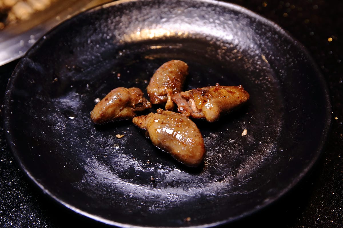 【食。萬華】瓦崎燒烤火鍋～霸氣！燒烤、火鍋、啤酒全包吃到飽，老闆不怕你吃，就怕你吃不下！