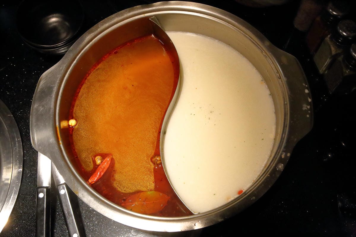 【食。萬華】瓦崎燒烤火鍋～霸氣！燒烤、火鍋、啤酒全包吃到飽，老闆不怕你吃，就怕你吃不下！