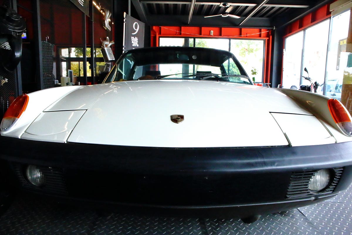 【食。大園】9號倉庫～桃捷沿線美食。保時捷主題餐廳，根本所有男人們的夢想！(已歇業)