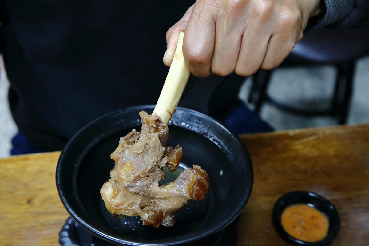 【食。板橋】羔羊小鍋～一碗小羊肉，香純的濃郁紅燒羊肉湯，真的很「不一羊」(已歇業)