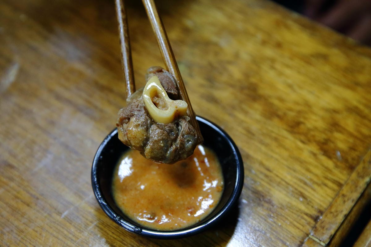 【食。板橋】羔羊小鍋～一碗小羊肉，香純的濃郁紅燒羊肉湯，真的很「不一羊」(已歇業)