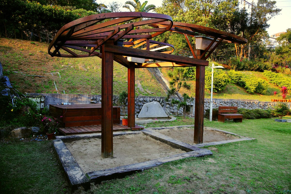 【食宿。淡水】日光行館～淡水景觀餐廳/下午茶、排餐/親子餐廳。讓人置身世外桃源的山林美景！(已歇業)