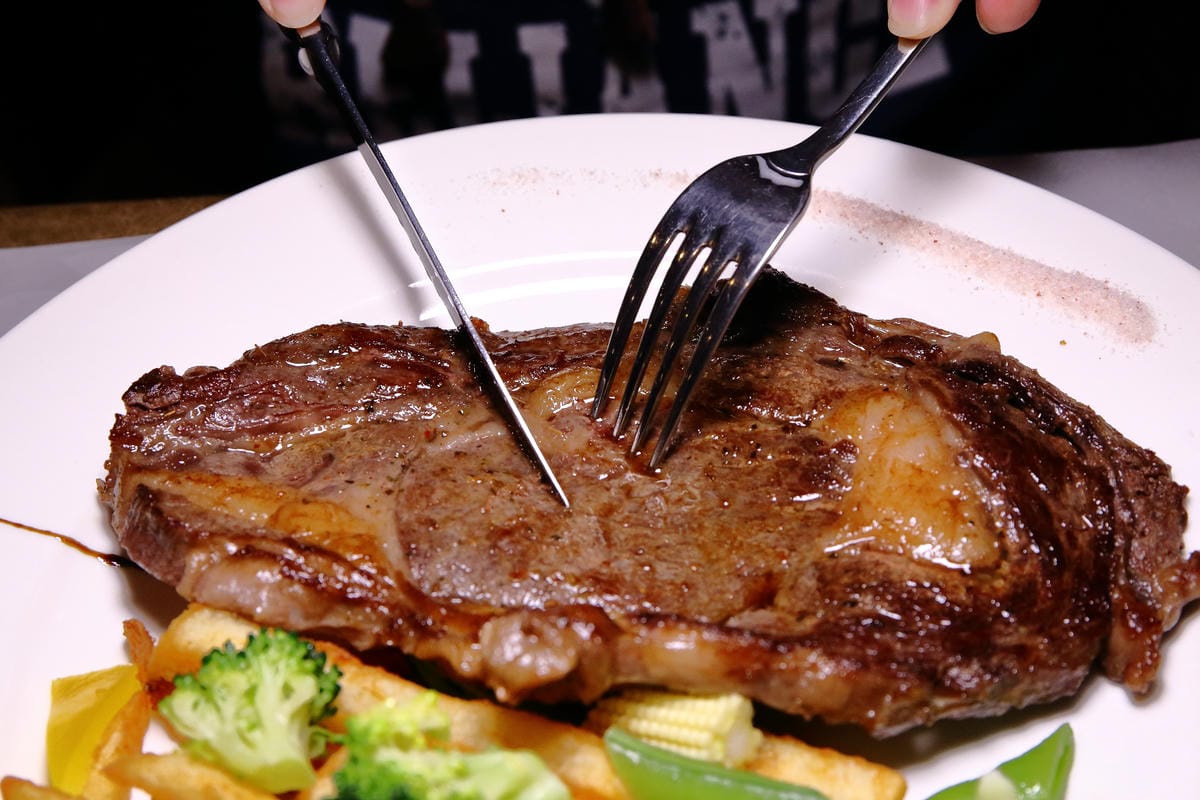 【食宿。淡水】日光行館～淡水景觀餐廳/下午茶、排餐/親子餐廳。讓人置身世外桃源的山林美景！(已歇業)