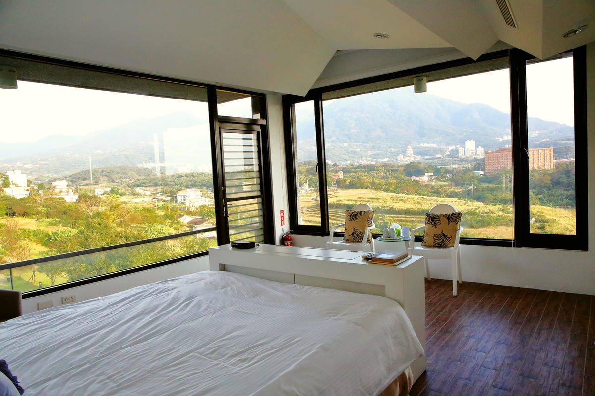 【食宿。淡水】日光行館～淡水景觀餐廳/下午茶、排餐/親子餐廳。讓人置身世外桃源的山林美景！(已歇業)