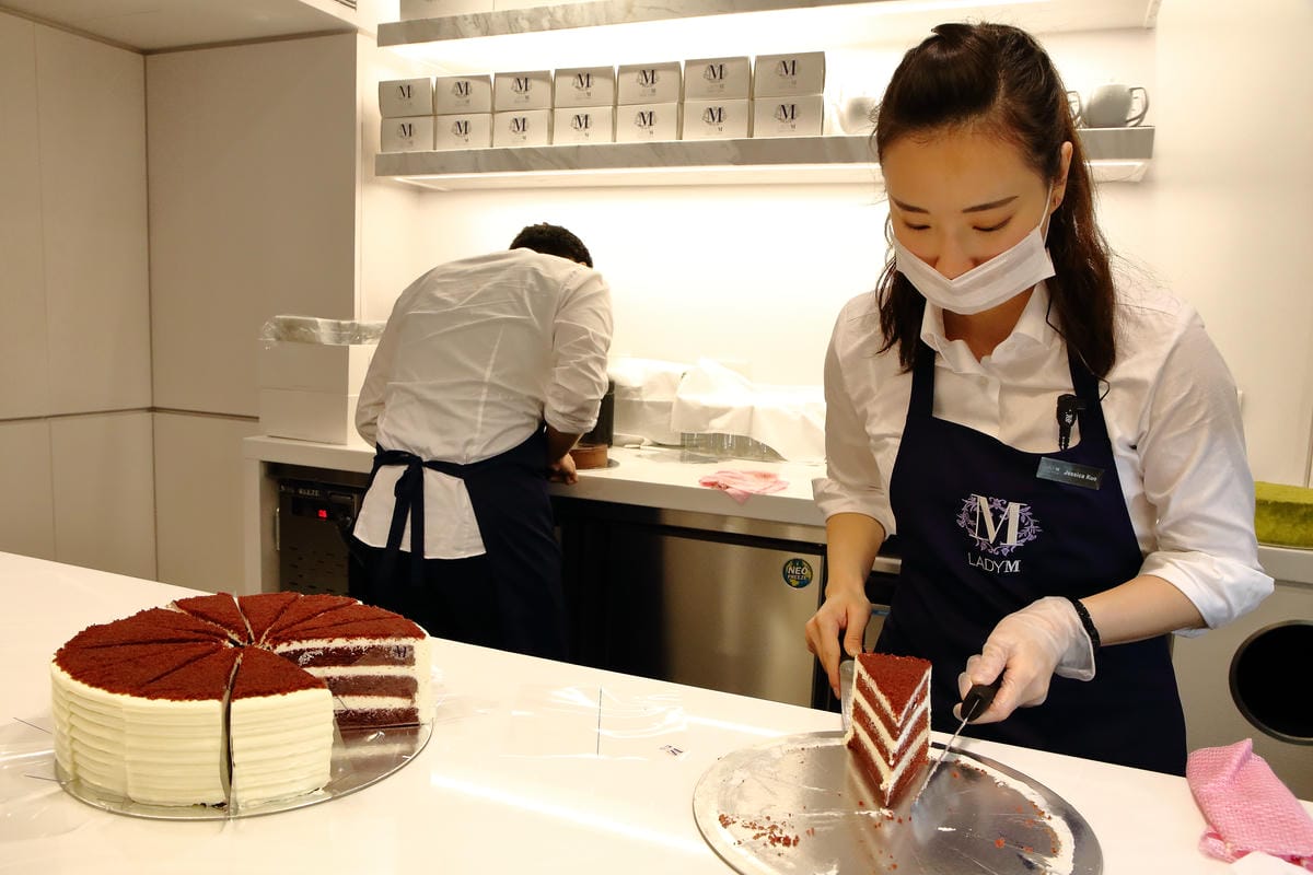 【食。台北】紐約甜點名店LADY M台灣旗艦店新開幕，唯美貴婦風，搶先看！
