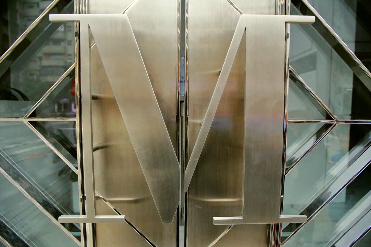 【食。台北】紐約甜點名店LADY M台灣旗艦店新開幕，唯美貴婦風，搶先看！