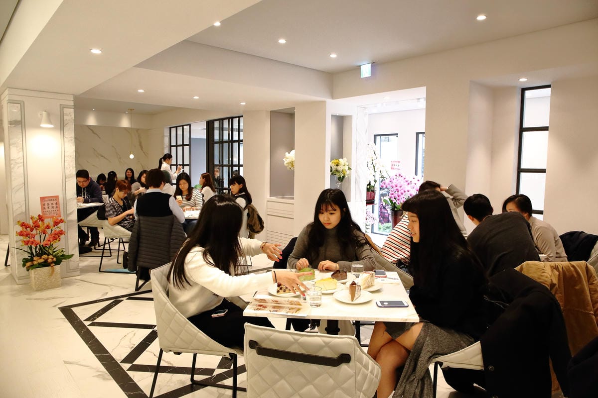 【食。台北】紐約甜點名店LADY M台灣旗艦店新開幕，唯美貴婦風，搶先看！