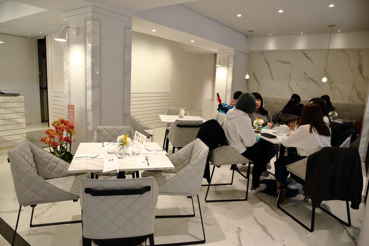 【食。台北】紐約甜點名店LADY M台灣旗艦店新開幕，唯美貴婦風，搶先看！