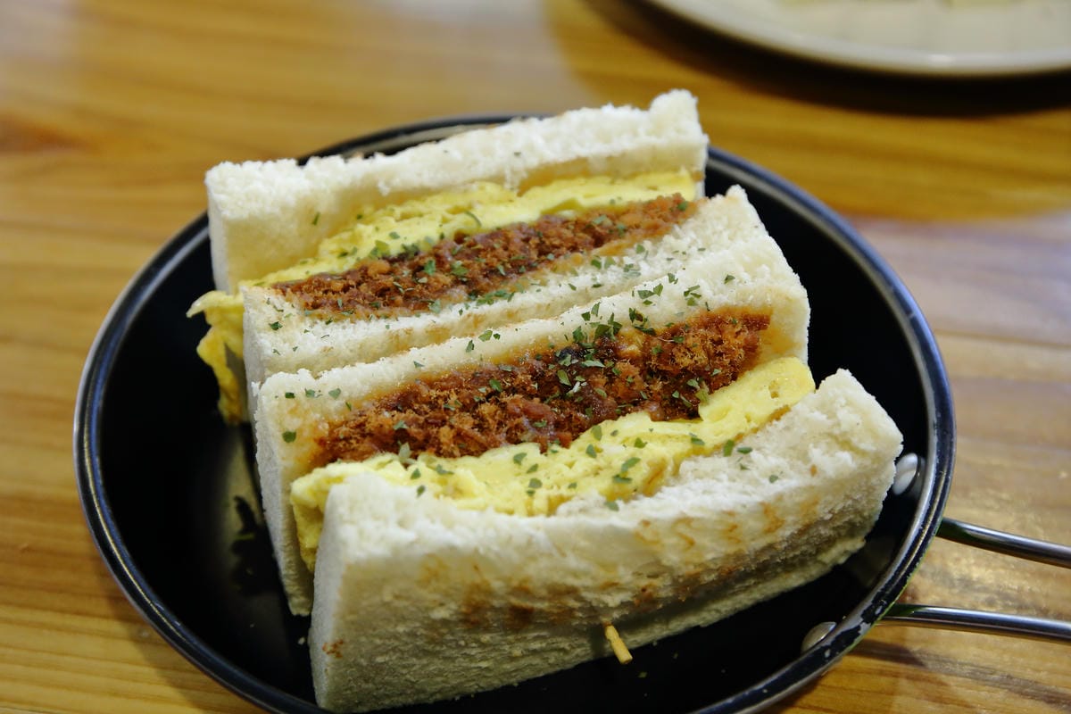 【食。林口】明治好食～A9 林口站。林口超人氣早午餐，手作肉排/創意吐司，想吃？請耐心排隊！