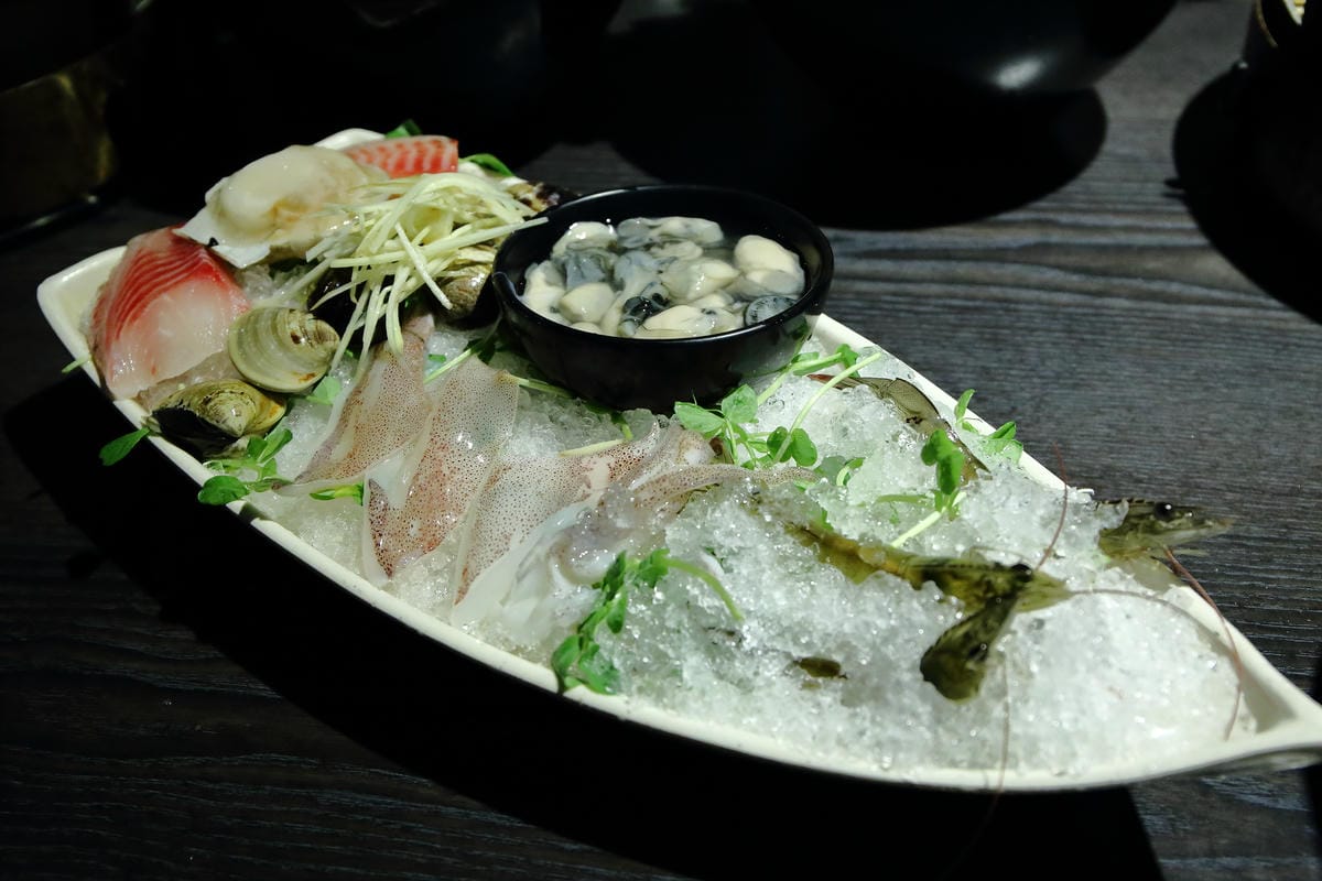 【食。蘆洲】川之流火烤兩吃～火鍋？燒烤？一鍋兩吃，火鍋烤肉一次滿足，個人鍋新吃法！