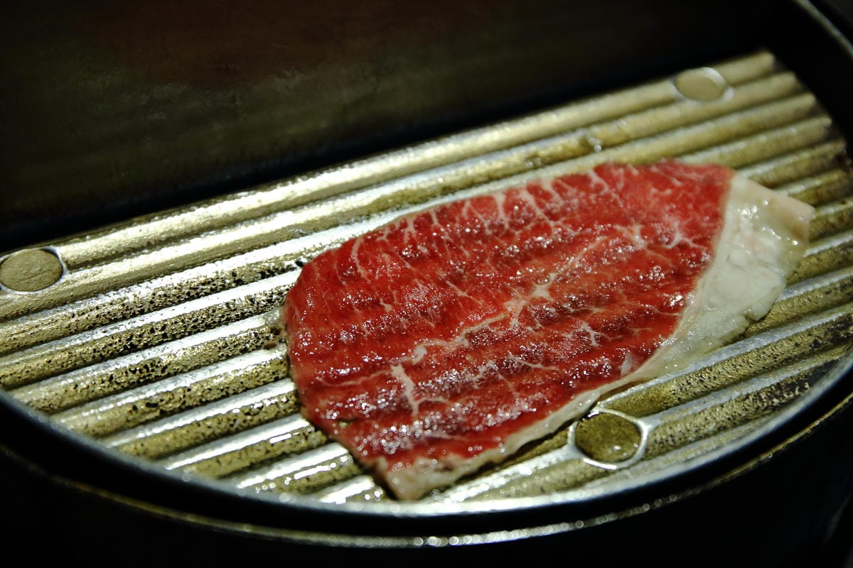 【食。蘆洲】川之流火烤兩吃～火鍋？燒烤？一鍋兩吃，火鍋烤肉一次滿足，個人鍋新吃法！