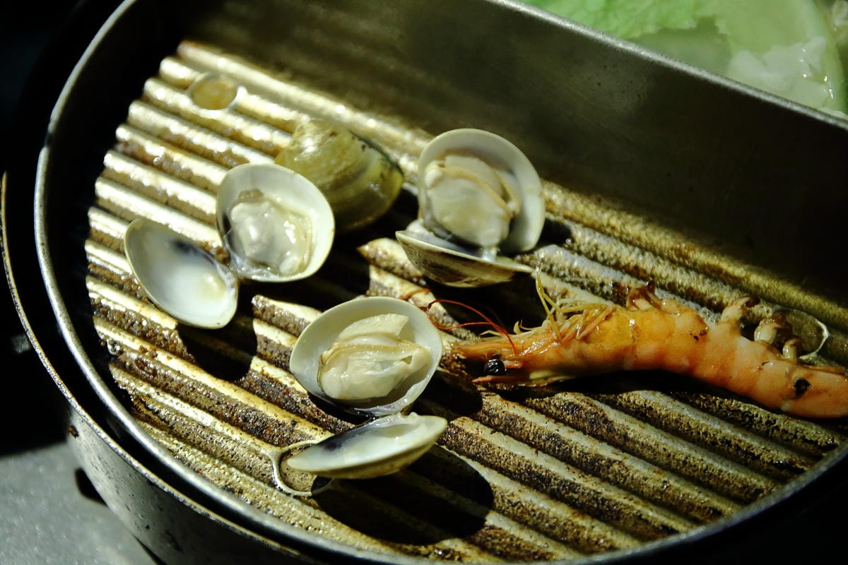 【食。蘆洲】川之流火烤兩吃～火鍋？燒烤？一鍋兩吃，火鍋烤肉一次滿足，個人鍋新吃法！