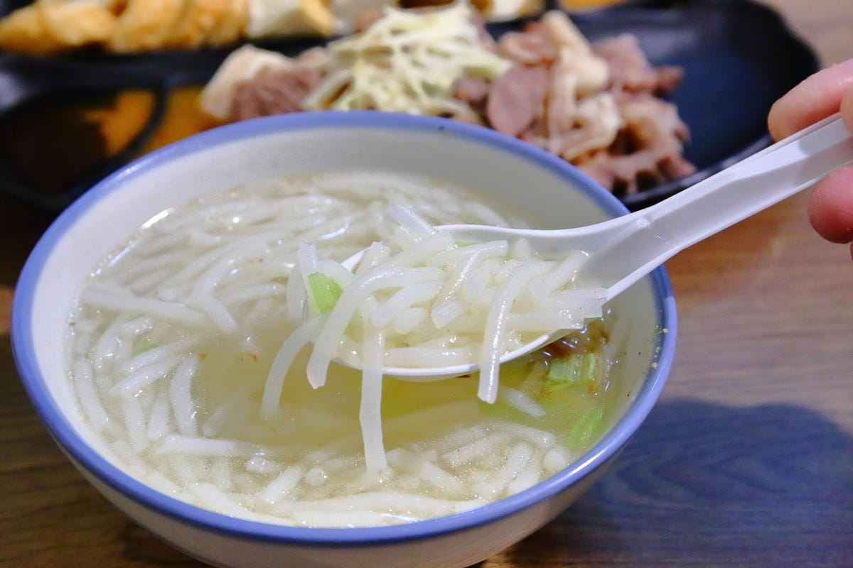 【食。永和】基隆美華大腸圈～基隆Only，大腸圈不是糯米腸？！基隆的在地小吃永和也吃得到了！