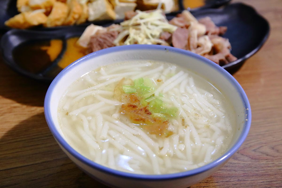 【食。永和】基隆美華大腸圈～基隆Only，大腸圈不是糯米腸？！基隆的在地小吃永和也吃得到了！