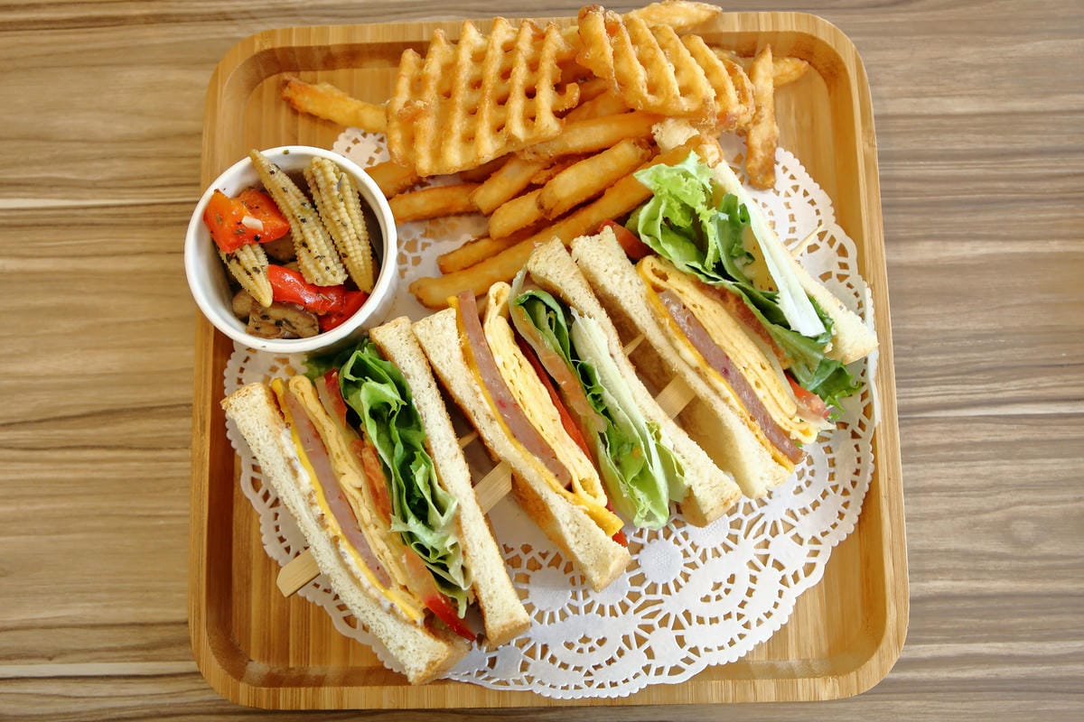 【食。永和】一起吃早午餐。甜點。炊飯～新開幕！小清新自然風格早午餐，IG打卡拍照熱點，會呼吸的牆！