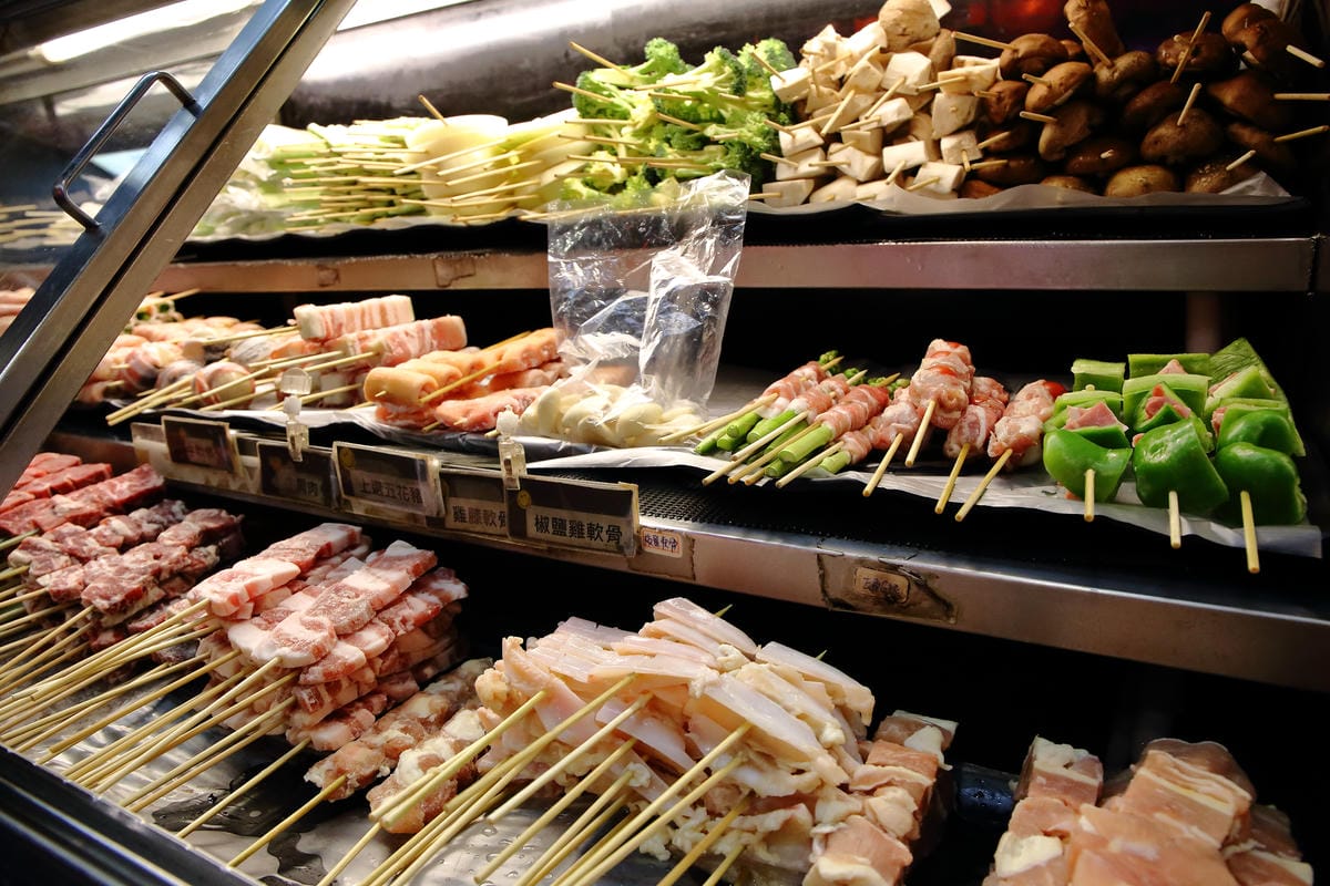 【食。永和】燒鳥串道日式串燒～永和串燒居酒屋。人氣深夜美食，創意串燒串串都是美味啊！（宵夜文慎入）