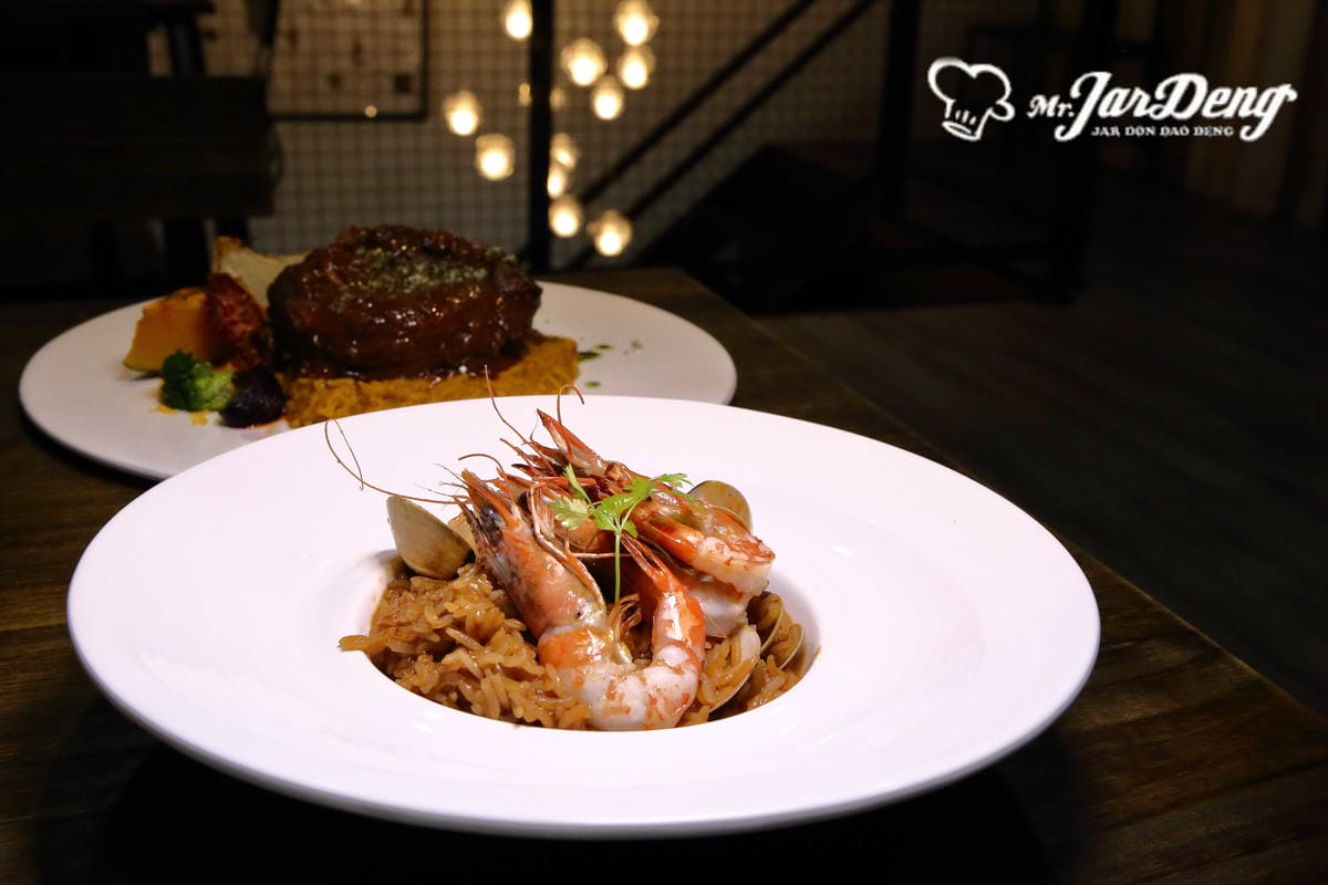 【食。板橋】Mr.Jardeng 找餐先生～「貨櫃餐廳」現身！IG打卡新亮點！早午餐、消夜、排餐、下午茶、甜點，讓你從早到晚吃不停！(已歇業)