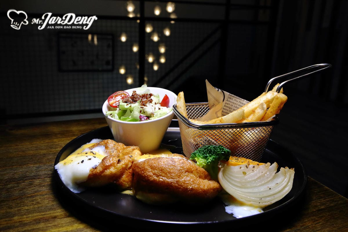 【食。板橋】Mr.Jardeng 找餐先生～「貨櫃餐廳」現身！IG打卡新亮點！早午餐、消夜、排餐、下午茶、甜點，讓你從早到晚吃不停！(已歇業)