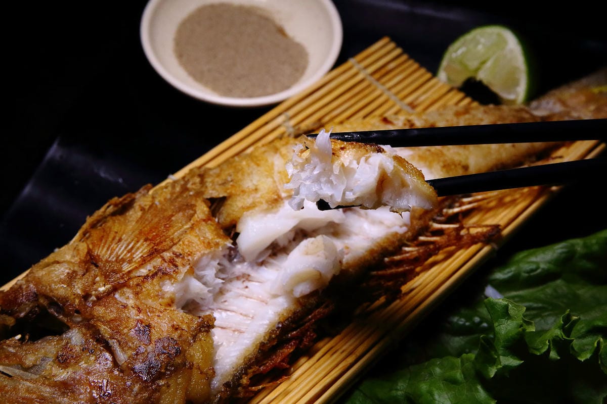 【食。中和】燒惑100生猛活海鮮～中和熱炒。聚餐首選人氣百元熱炒、海鮮、創意菜、團體聚餐，平民價位五星級料理，就是狂！(已歇業)