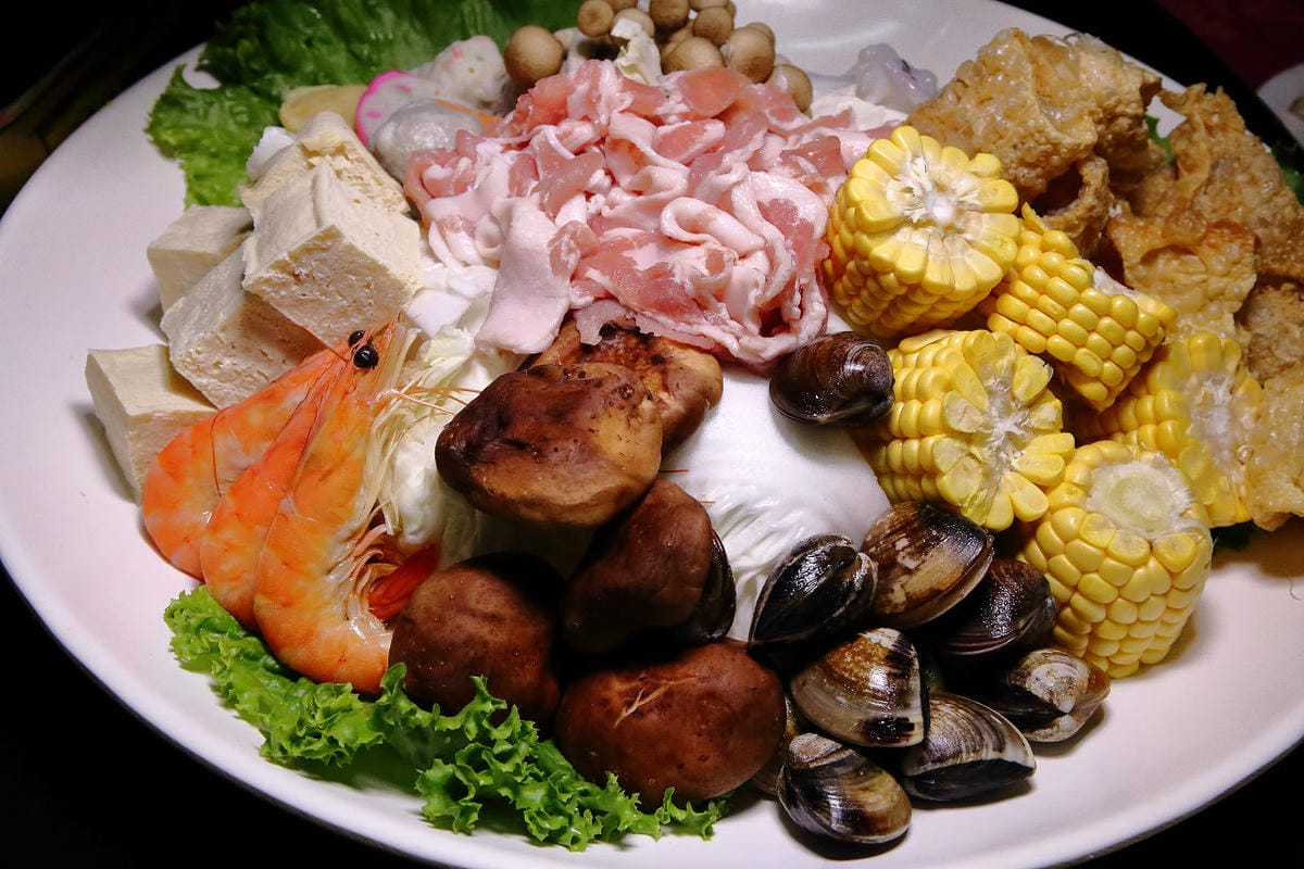 【食。中和】燒惑100生猛活海鮮～中和熱炒。聚餐首選人氣百元熱炒、海鮮、創意菜、團體聚餐，平民價位五星級料理，就是狂！(已歇業)