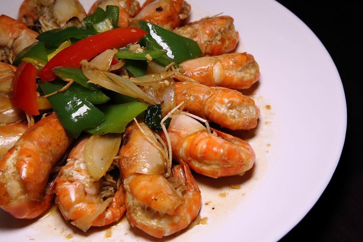 【食。中和】燒惑100生猛活海鮮～中和熱炒。聚餐首選人氣百元熱炒、海鮮、創意菜、團體聚餐，平民價位五星級料理，就是狂！(已歇業)