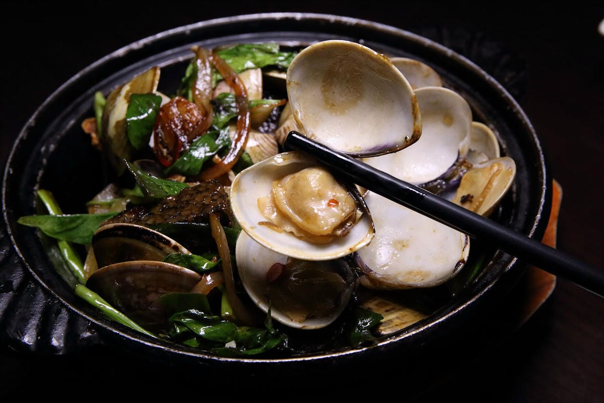 【食。中和】燒惑100生猛活海鮮～中和熱炒。聚餐首選人氣百元熱炒、海鮮、創意菜、團體聚餐，平民價位五星級料理，就是狂！(已歇業)