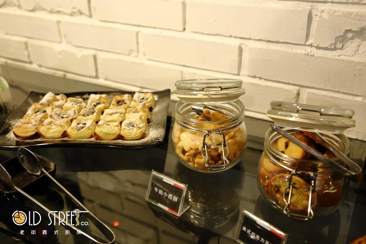 【食。三重】老街義式廚房 Old Street～三重吃到飽。披薩、義式料理呷免驚通通吃到飽，一次滿足你的嘴！