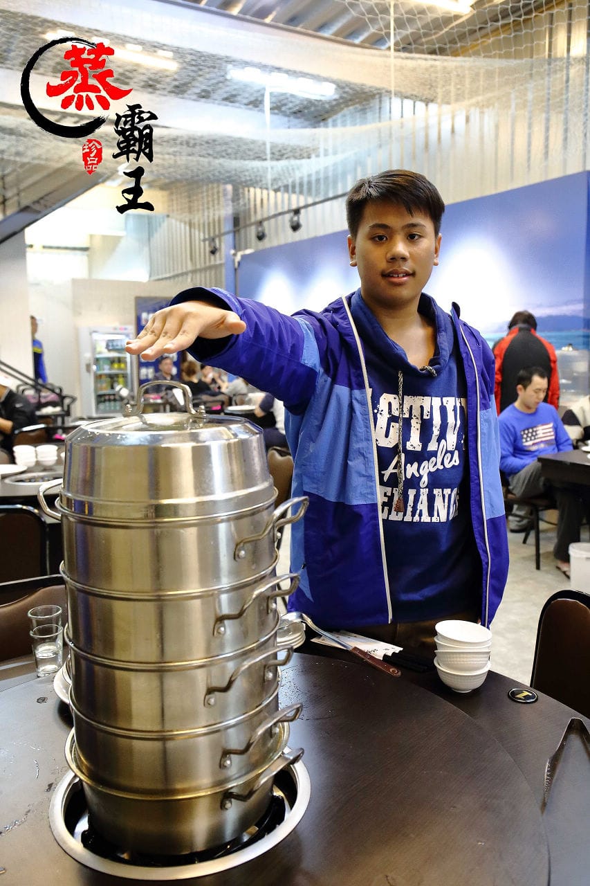 【食。林口】蒸霸王 蒸氣海鮮塔～現撈、呷原味，活海鮮蒸塔鮮甜上桌！