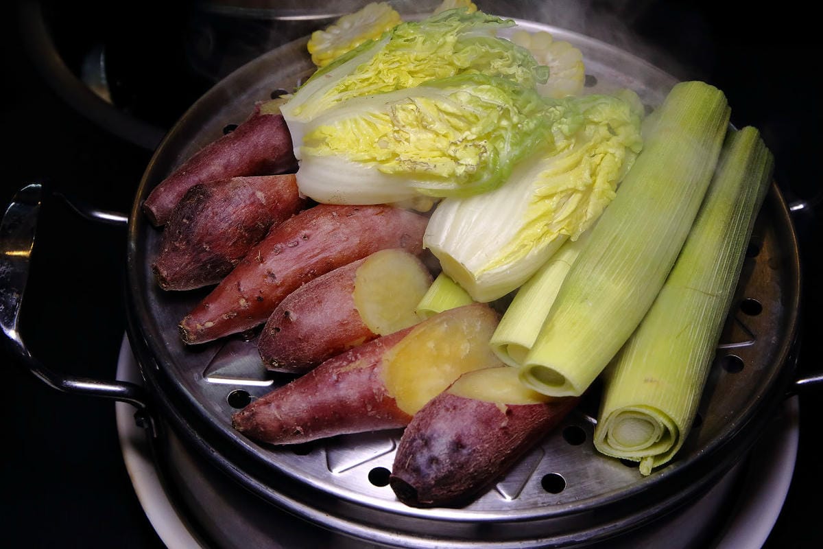 【食。林口】蒸霸王 蒸氣海鮮塔～現撈、呷原味，活海鮮蒸塔鮮甜上桌！