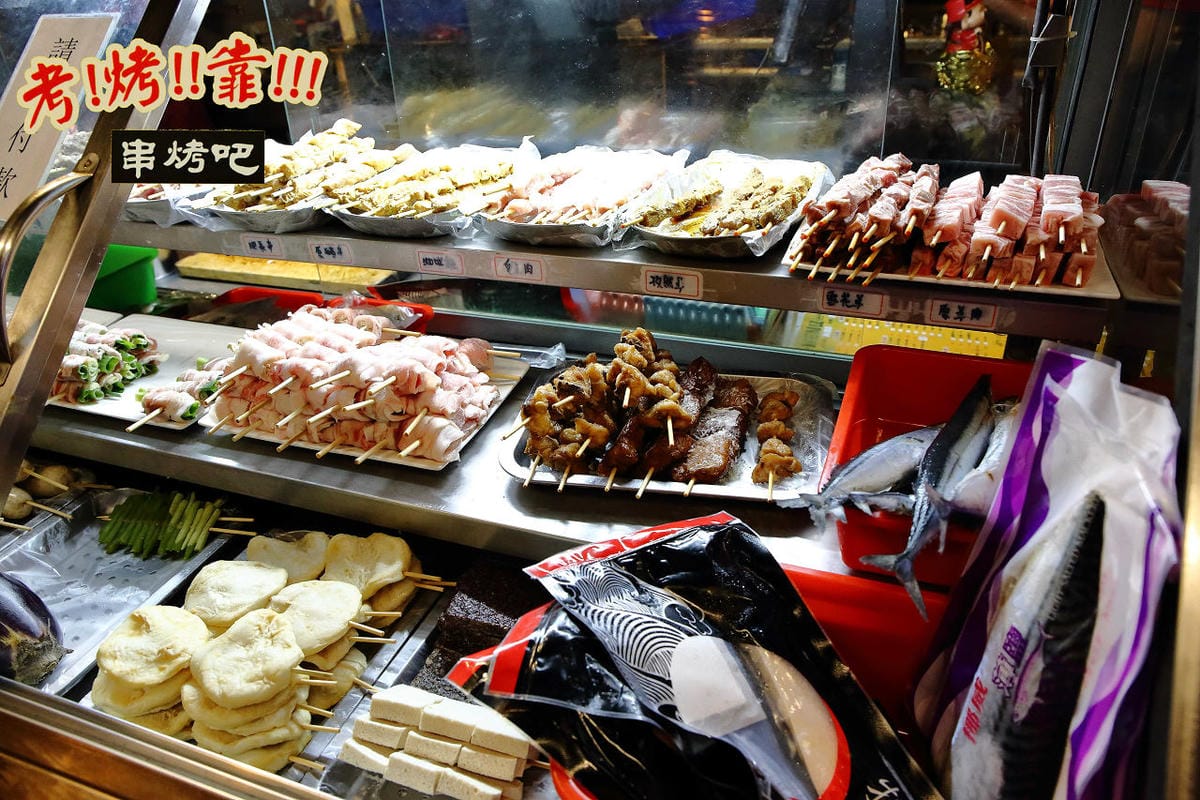 【食。中壢】考烤靠串燒吧～中原商圈新開幕。小資族和學生最愛超平價串燒，獨創口味，高CP銅板美食！(已歇業)