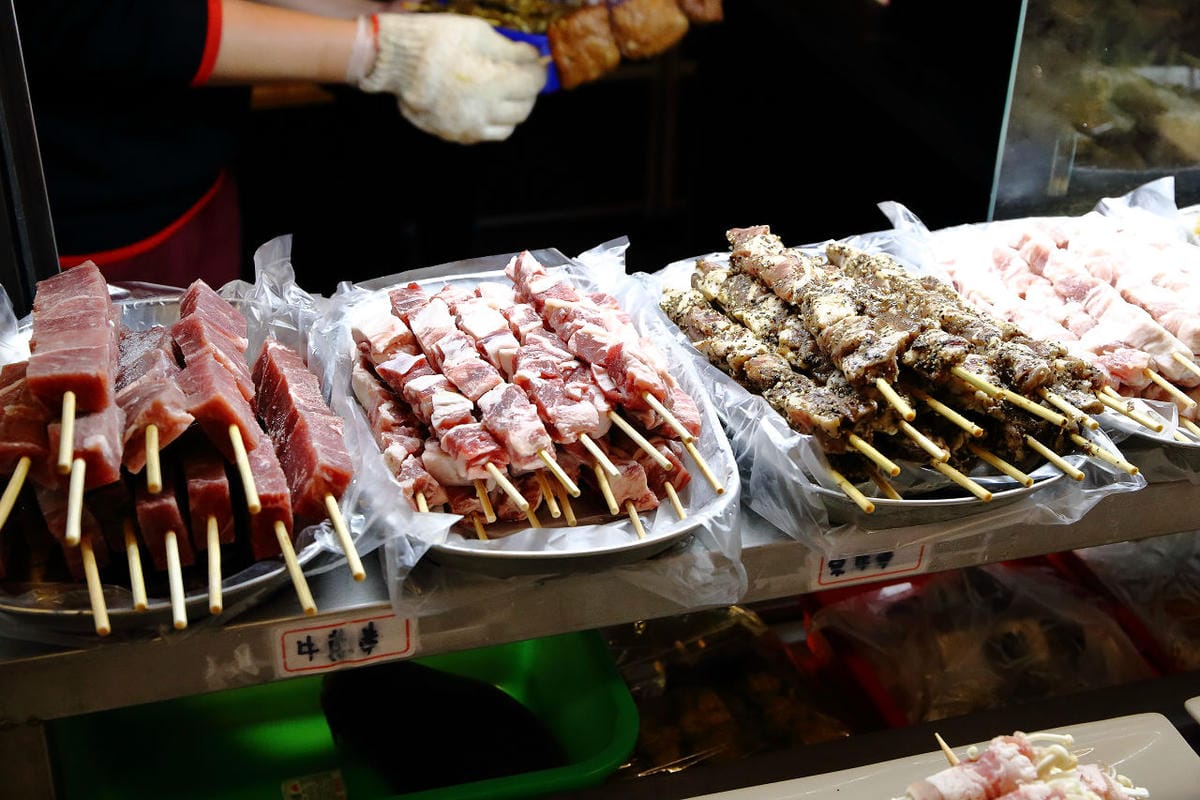 【食。中壢】考烤靠串燒吧～中原商圈新開幕。小資族和學生最愛超平價串燒，獨創口味，高CP銅板美食！(已歇業)