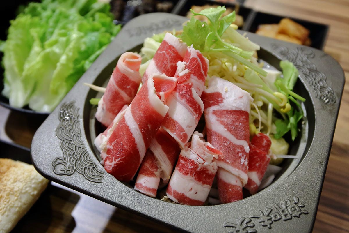 【食。永和】潮味決 創意干鍋‧砂鍋粥‧麵～火鍋也可以吃乾的？不一樣的平價百元小火鍋，1鍋2吃，雙重享受！(已歇業)