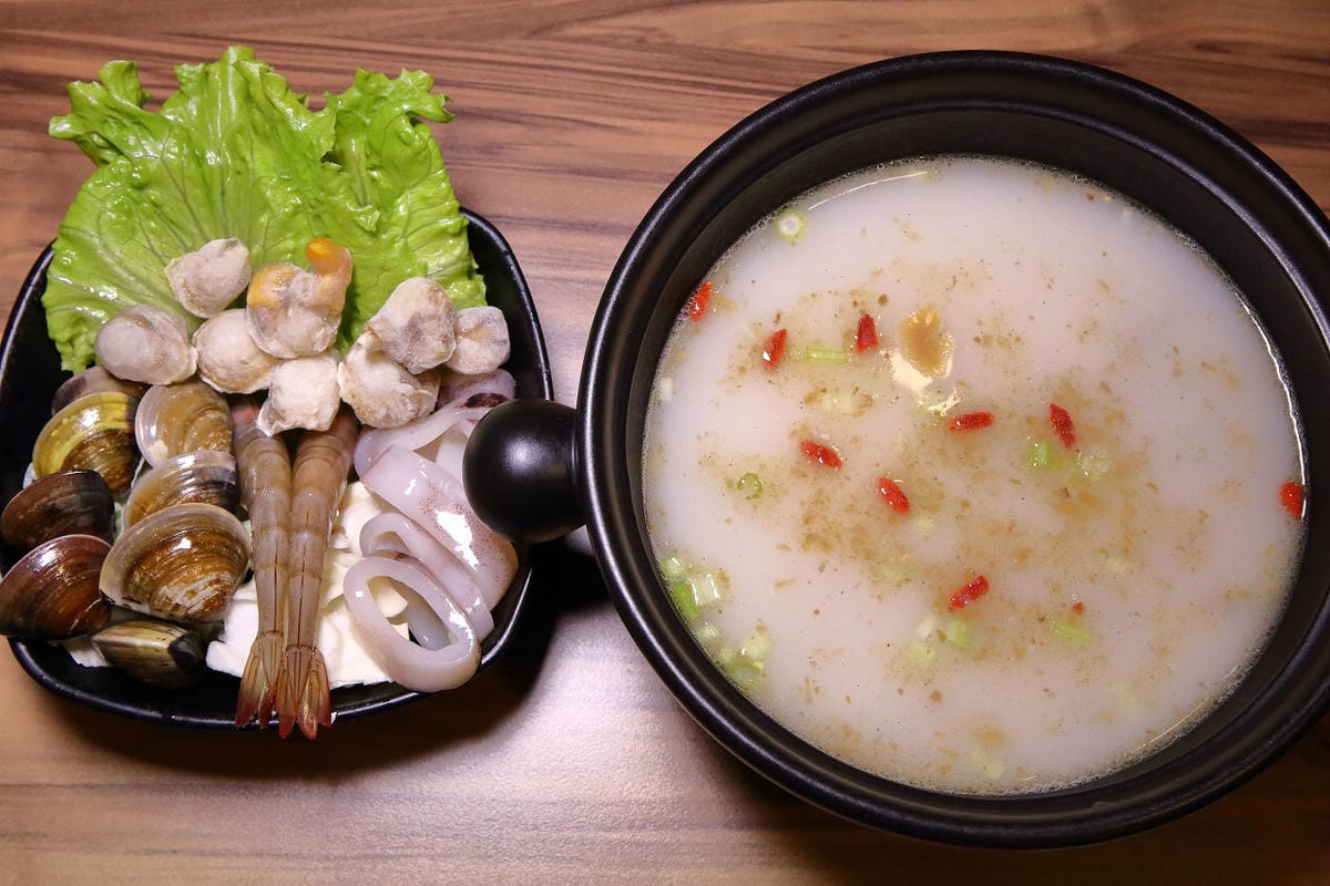 【食。永和】潮味決 創意干鍋‧砂鍋粥‧麵～火鍋也可以吃乾的？不一樣的平價百元小火鍋，1鍋2吃，雙重享受！(已歇業)