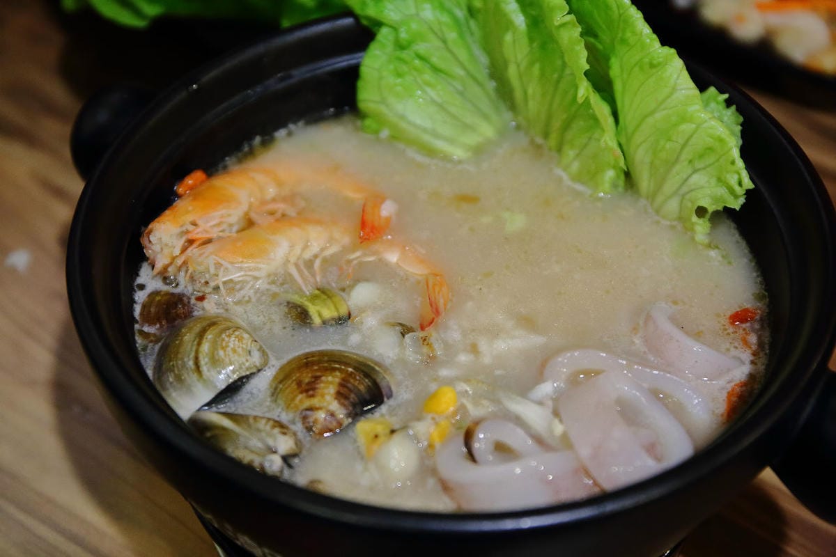 【食。永和】潮味決 創意干鍋‧砂鍋粥‧麵～火鍋也可以吃乾的？不一樣的平價百元小火鍋，1鍋2吃，雙重享受！(已歇業)