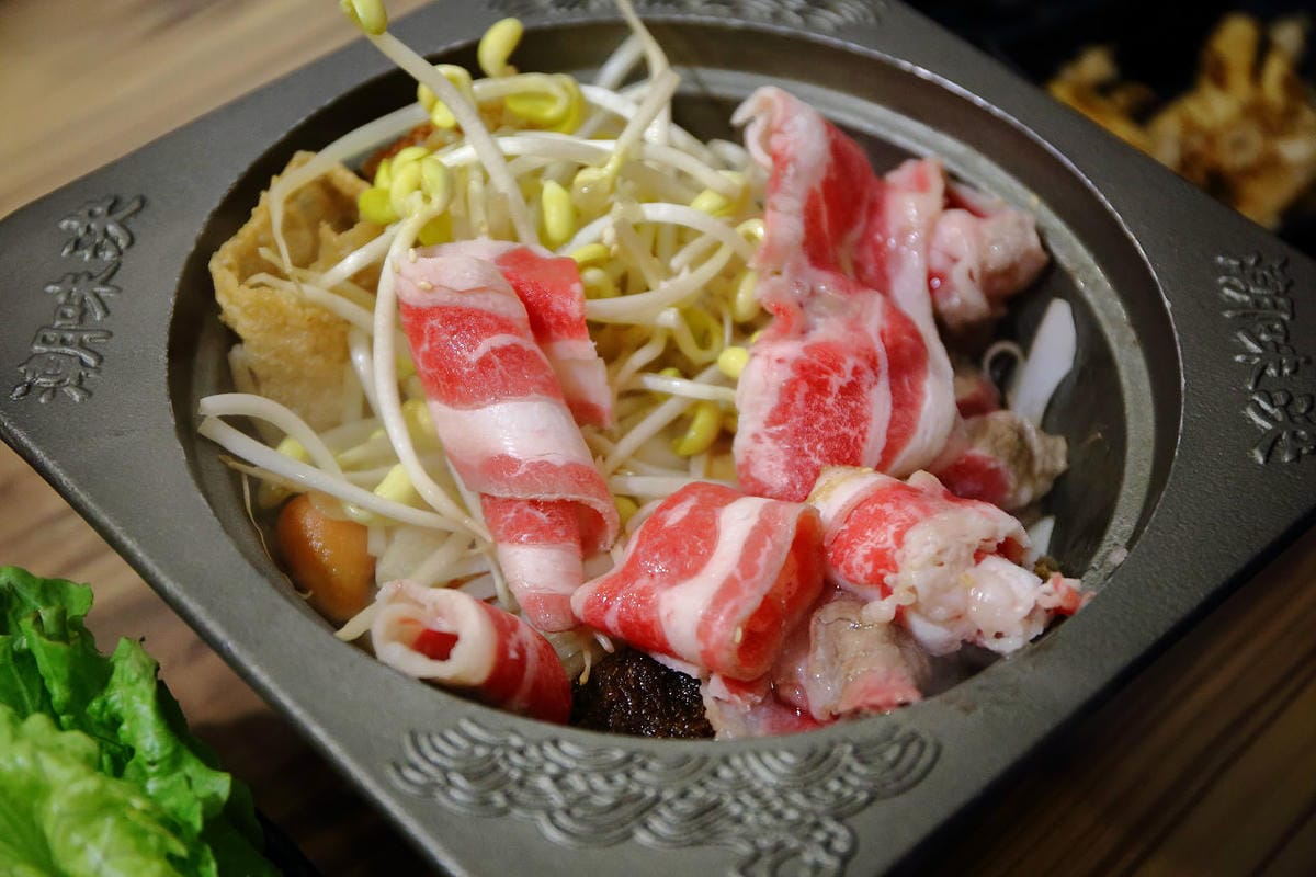 【食。永和】潮味決 創意干鍋‧砂鍋粥‧麵～火鍋也可以吃乾的？不一樣的平價百元小火鍋，1鍋2吃，雙重享受！(已歇業)
