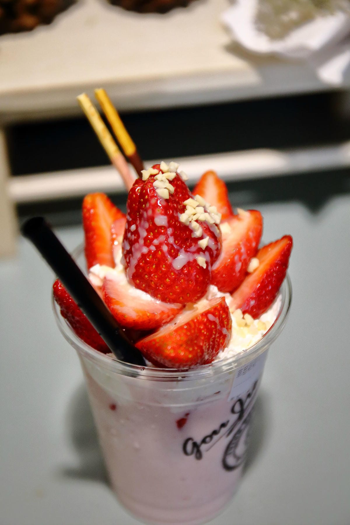 【食。中壢】果家GOU JIA Fruit & Juice～IG超人氣打卡新熱點！粉系少女控別錯過！趁草莓季真正結束前，喝一杯可愛粉嫩的健康果昔，初戀般的酸甜滋味！(已歇業)