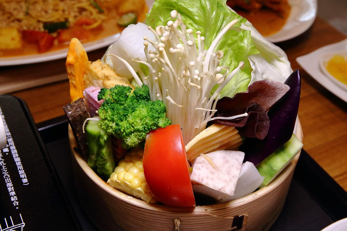 【食。中壢】熱浪島南洋蔬食茶堂～峇里島親子主題餐廳。吃素也可以大滿足！創新吃法南洋風味料理，素食新選擇！