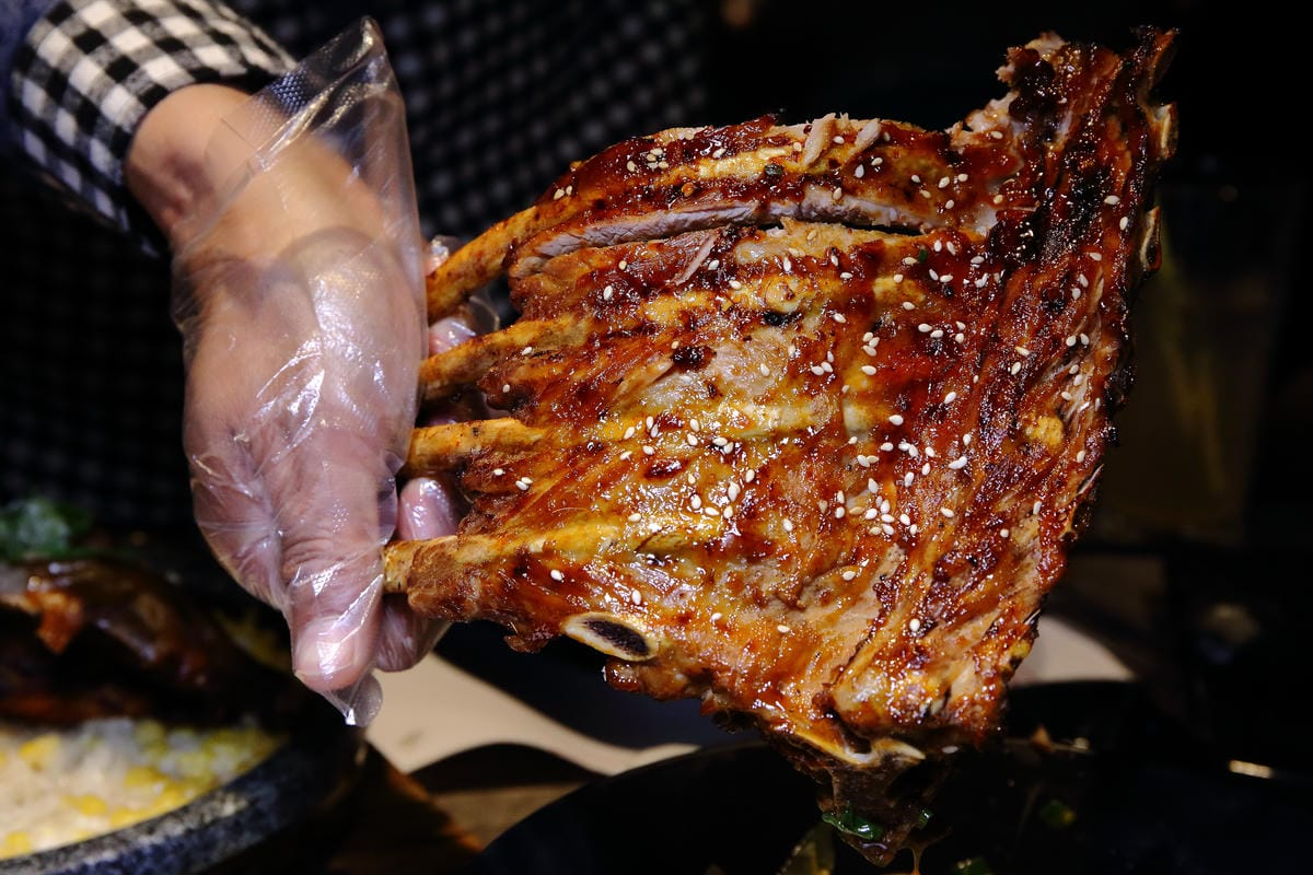 【食。中壢】釜山拉麵～地表最強無敵拉麵！霸氣龍蝦拉麵，94狂！傳說中比臉還大的豬肋排拉麵，每日限量沒吃到你會後悔…(已歇業)