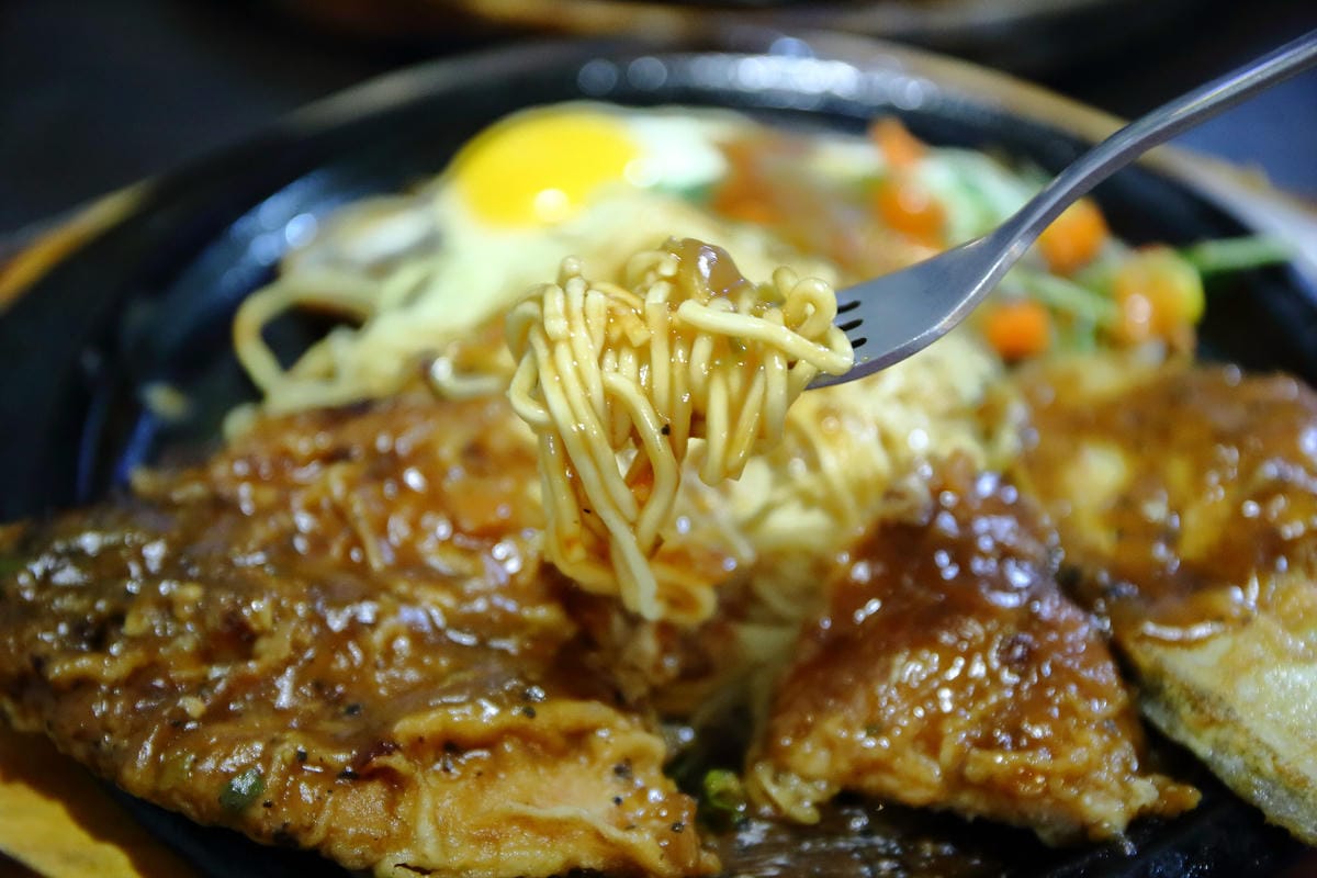 【食。永和】小貴族牛排館～平價卻不同凡響，雙拼三百有找讓你一次滿足，肉食族果腹的好選擇！