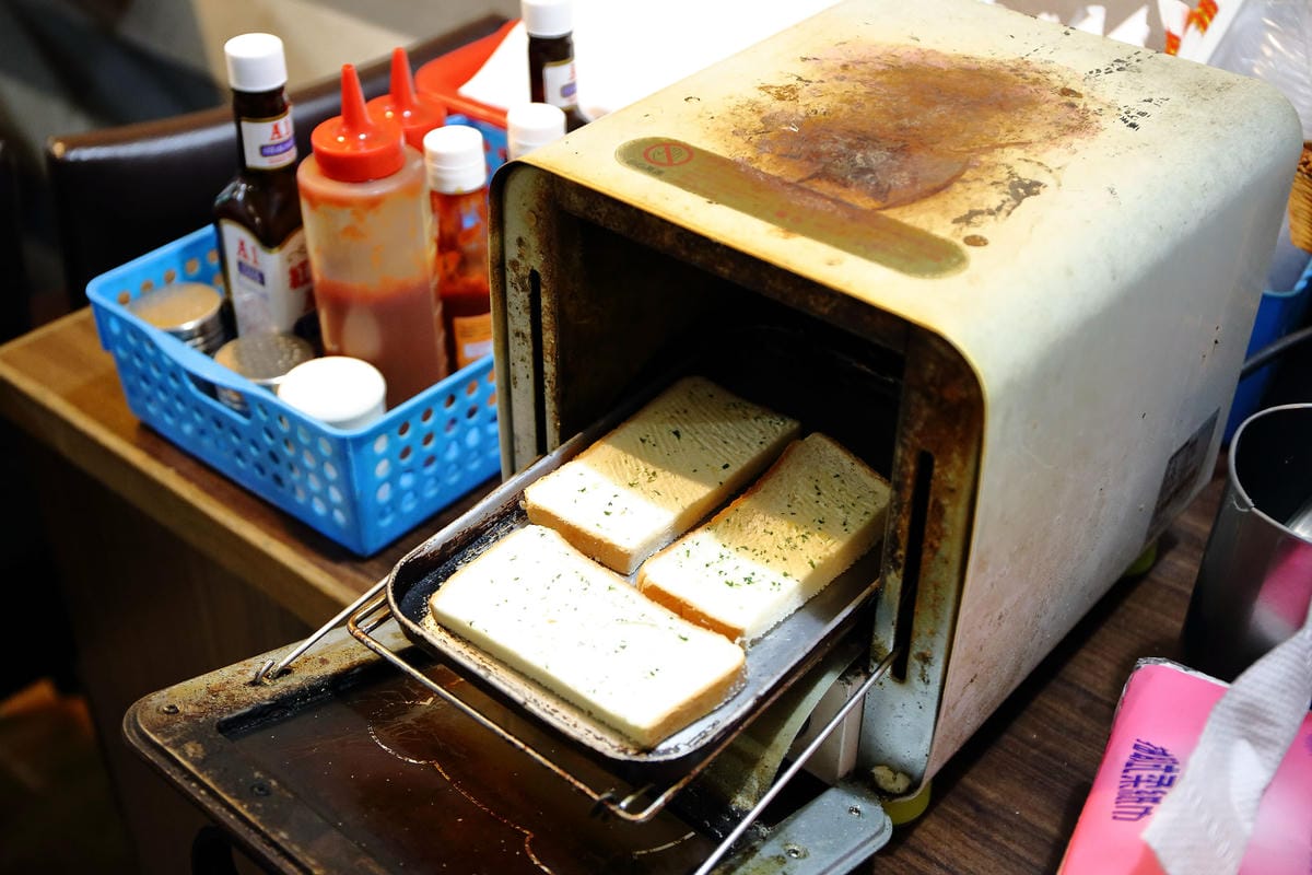 【食。永和】小貴族牛排館～平價卻不同凡響，雙拼三百有找讓你一次滿足，肉食族果腹的好選擇！