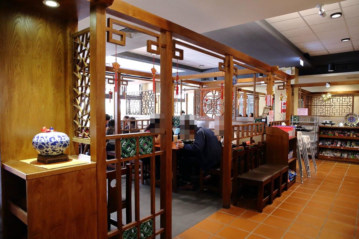 【食。林口】茶自點林口長庚～復古時尚休閒複合式餐廳，盪鞦韆、人氣料理，喝茶聊天好地方！