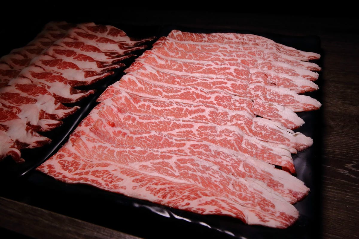 【食。台北】慕食極品和牛活海鮮平價鍋物～和牛x陶鍋，肉食主義者注意！