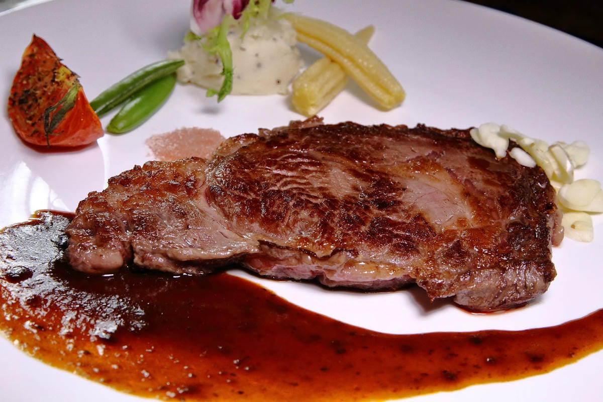 【食+遊。苗栗】漫步雲端森林廚房～三義景觀餐廳。森林X城堡浪漫秘境！『季節限定』與螢火蟲滿天共舞！（寵物友善餐廳）　