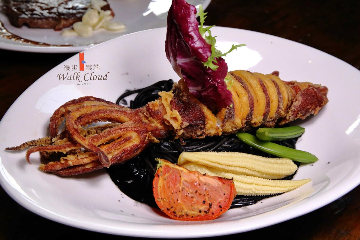 【食+遊。苗栗】漫步雲端森林廚房～三義景觀餐廳。森林X城堡浪漫秘境！『季節限定』與螢火蟲滿天共舞！（寵物友善餐廳）　